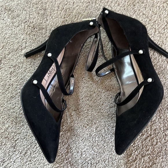 NWT Libby Edelman Heels - Picture 3 of 6